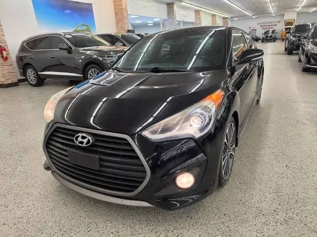 2016 Hyundai Veloster Turbo FWD photo