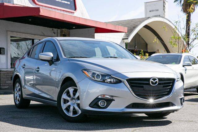 2016 Mazda 3 i Sport FWD photo