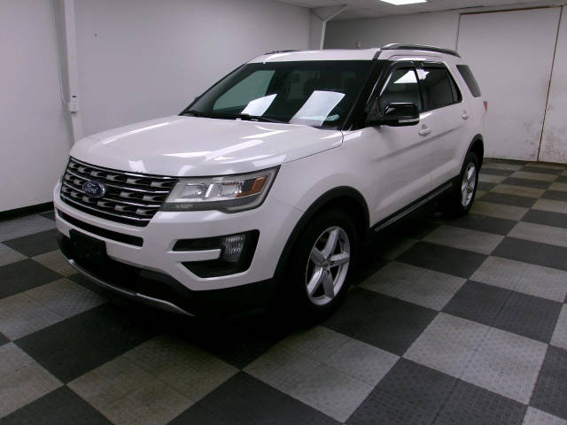 2016 Ford Explorer XLT 4WD photo