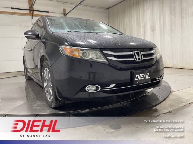 2016 Honda Odyssey Touring Elite FWD photo