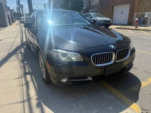 2016 BMW 5 Series 528i xDrive AWD photo