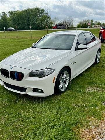 2016 BMW 5 Series 528i RWD photo