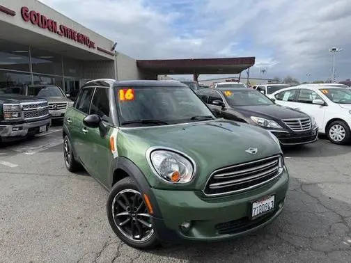 2016 MINI Countryman  FWD photo