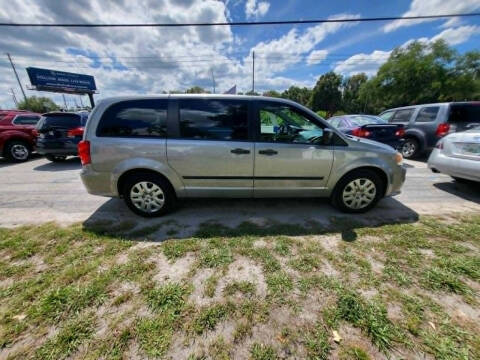 2016 Dodge Grand Caravan American Value Pkg FWD photo