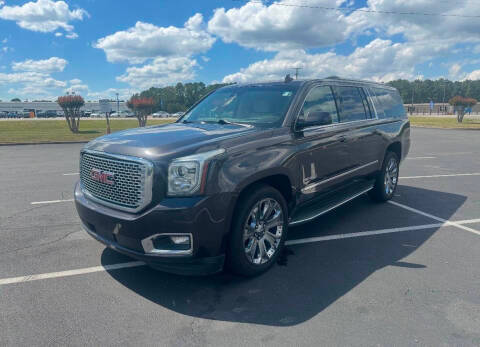 2016 GMC Yukon XL Denali 4WD photo