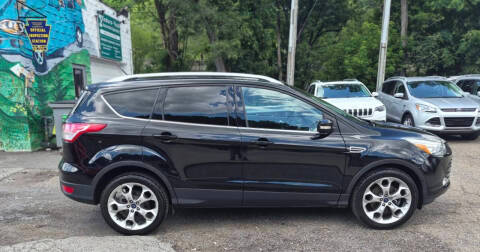 2016 Ford Escape Titanium 4WD photo