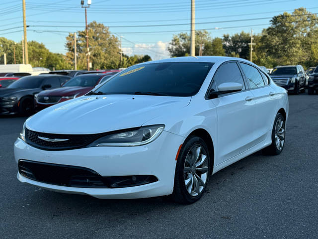 2016 Chrysler 200 S FWD photo