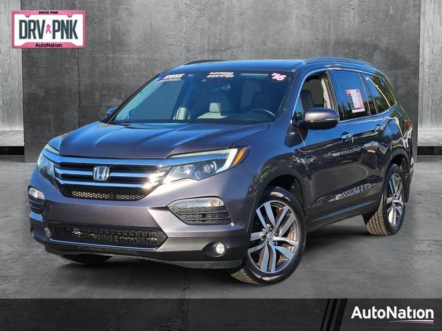 2016 Honda Pilot Touring AWD photo