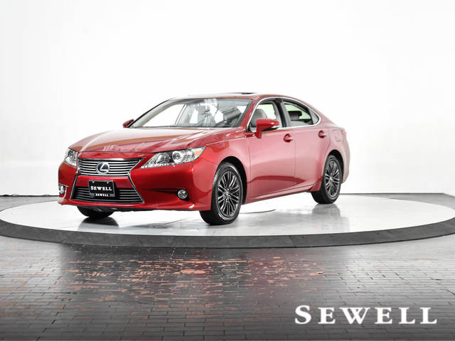 2015 Lexus ES  FWD photo