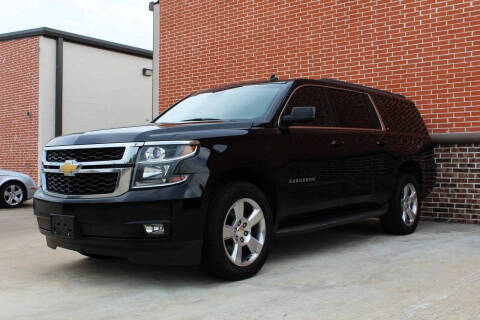 2015 Chevrolet Suburban LT RWD photo