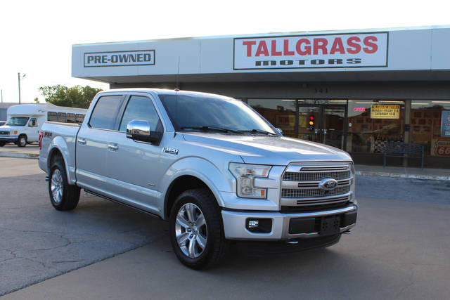 2015 Ford F-150 Platinum 4WD photo