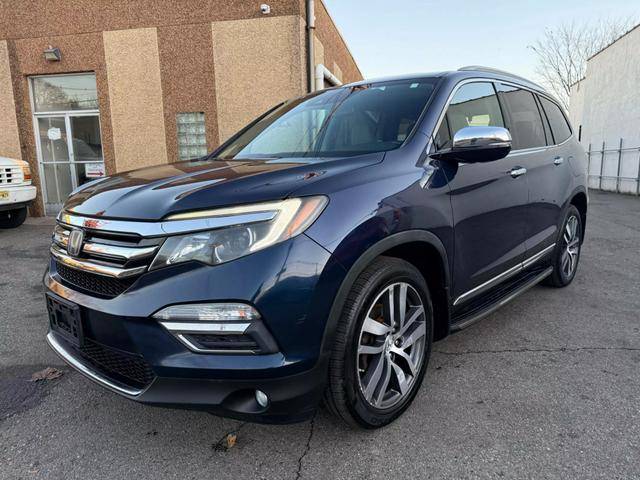 2016 Honda Pilot Touring AWD photo