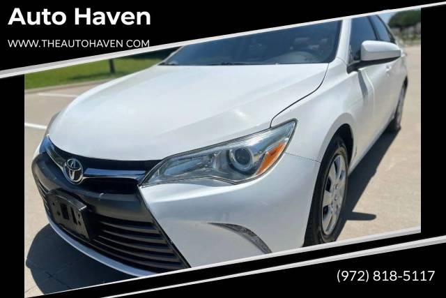 2016 Toyota Camry LE FWD photo