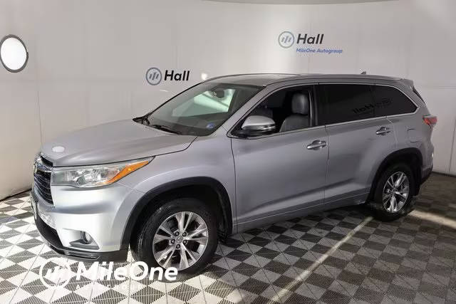 2015 Toyota Highlander XLE AWD photo