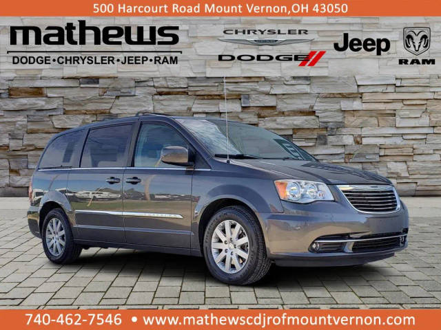 2015 Chrysler Town and Country Touring FWD photo