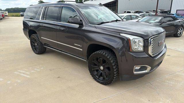 2016 GMC Yukon XL Denali 4WD photo