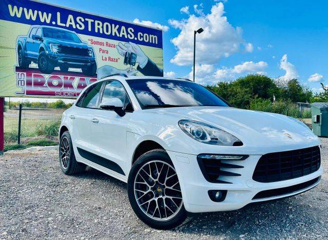 2016 Porsche Macan S AWD photo