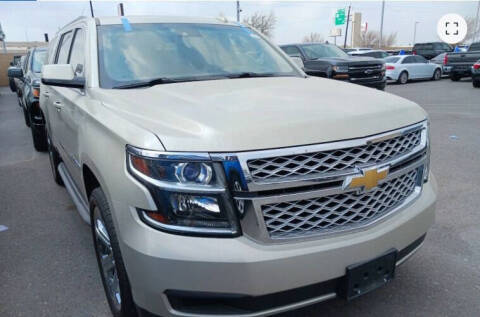 2016 Chevrolet Suburban LT RWD photo