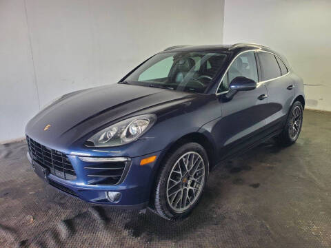 2016 Porsche Macan S AWD photo