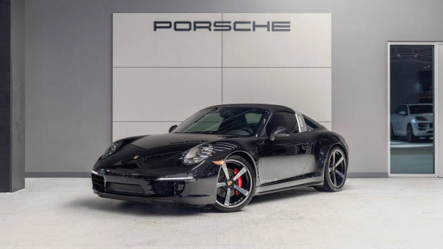 2015 Porsche 911 4S AWD photo