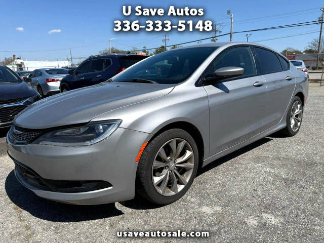 2015 Chrysler 200 S FWD photo