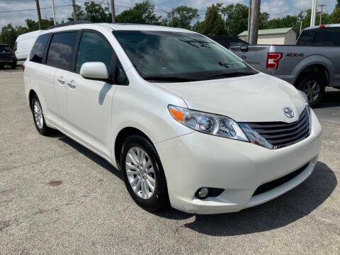 2015 Toyota Sienna XLE Premium FWD photo