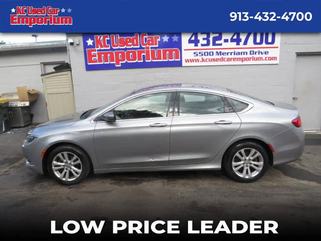2015 Chrysler 200 Limited FWD photo