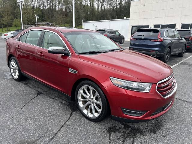 2015 Ford Taurus Limited AWD photo
