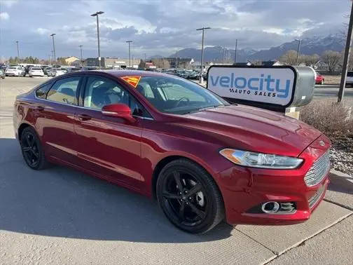 2016 Ford Fusion SE FWD photo