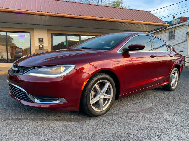 2016 Chrysler 200 Limited FWD photo