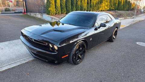2015 Dodge Challenger R/T Scat Pack RWD photo