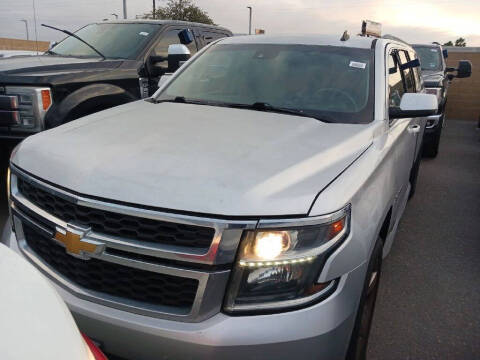 2015 Chevrolet Suburban LT RWD photo