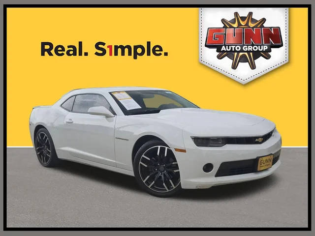 2015 Chevrolet Camaro LT RWD photo