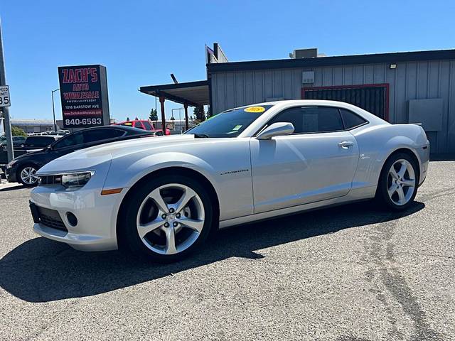 2015 Chevrolet Camaro LT RWD photo