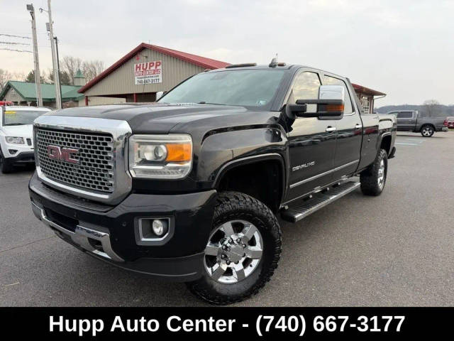 2015 GMC Sierra 3500HD Denali 4WD photo