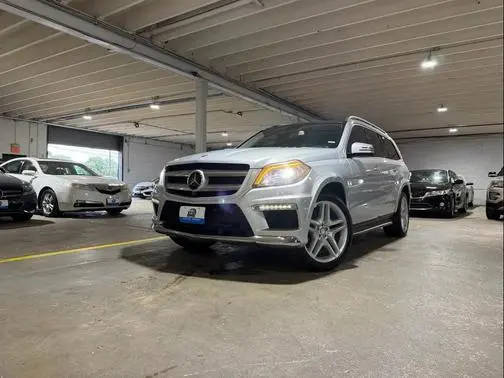 2016 Mercedes-Benz GL-Class GL 550 AWD photo