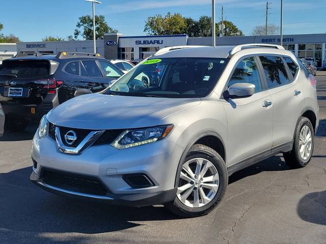 2015 Nissan Rogue SV FWD photo