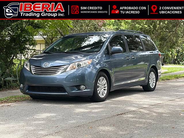 2015 Toyota Sienna XLE Premium FWD photo