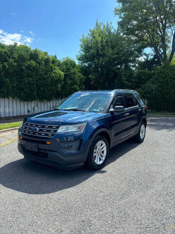 2016 Ford Explorer Base FWD photo