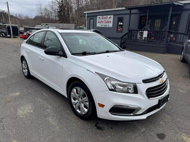 2016 Chevrolet Cruze LS FWD photo