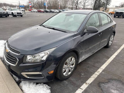 2016 Chevrolet Cruze LS FWD photo
