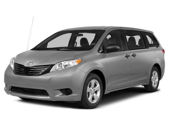 2015 Toyota Sienna LE FWD photo
