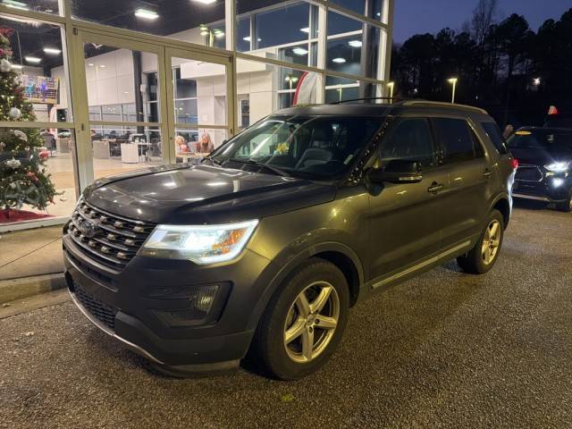 2016 Ford Explorer XLT FWD photo