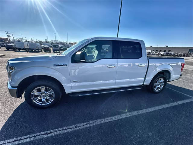 2015 Ford F-150 XLT RWD photo