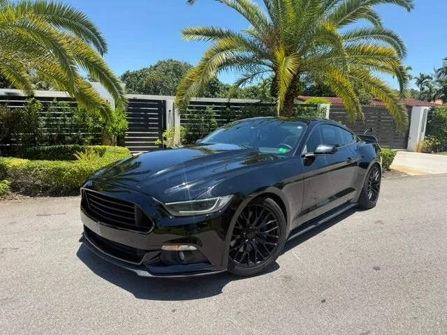 2016 Ford Mustang GT Premium RWD photo