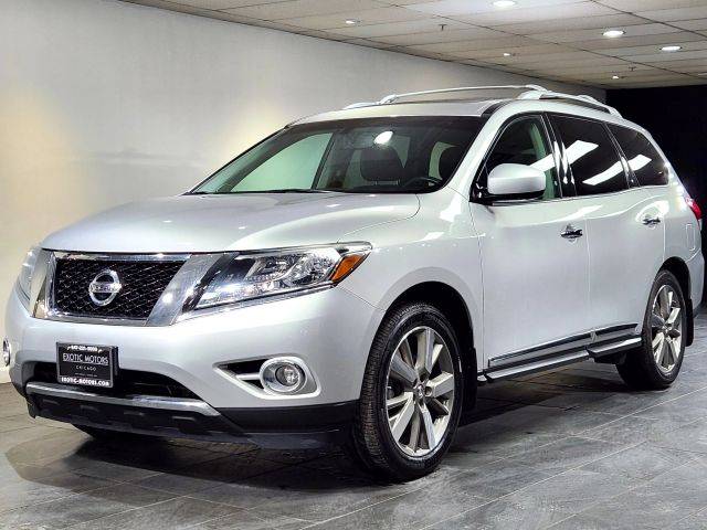 2015 Nissan Pathfinder Platinum 4WD photo