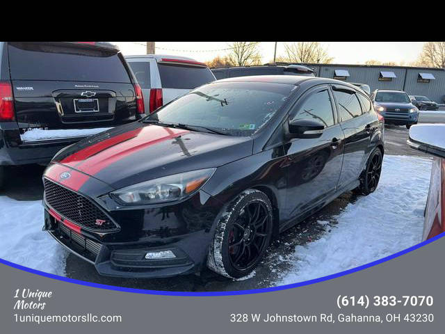 2016 Ford Focus ST FWD photo