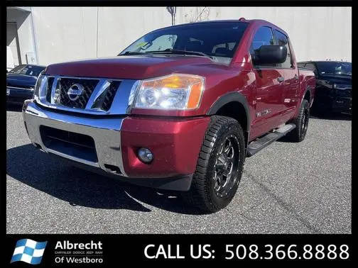 2015 Nissan Titan SV 4WD photo