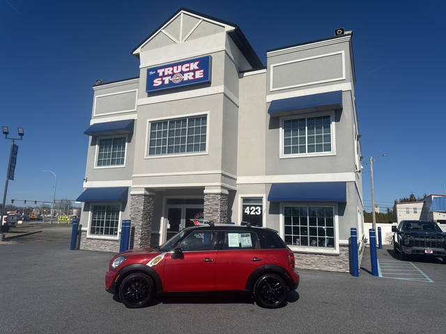 2015 MINI Countryman  FWD photo