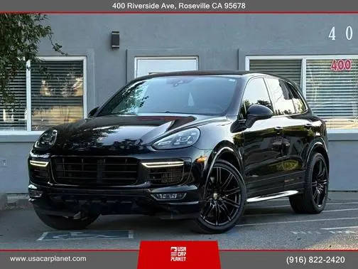2016 Porsche Cayenne GTS AWD photo